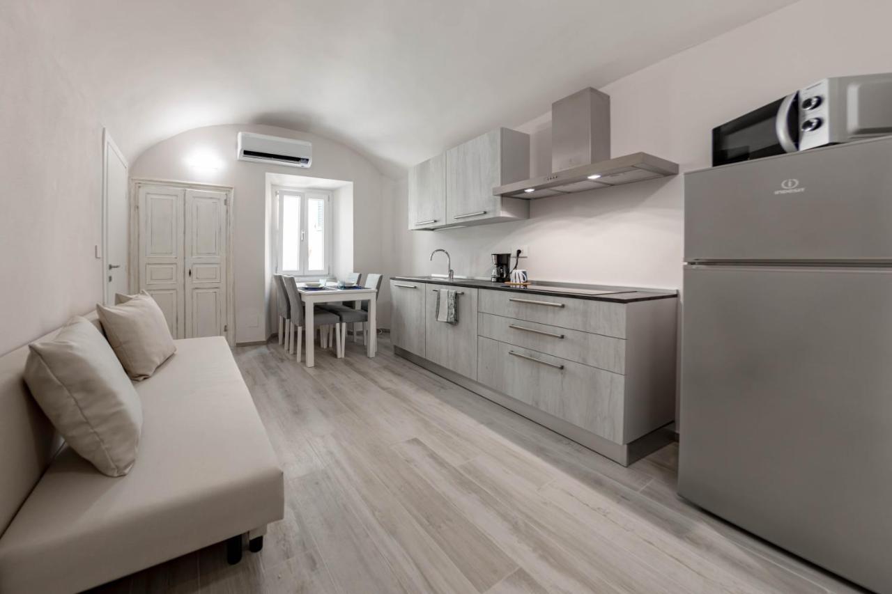 H11 Piccola Perla A Un Passo Dal Mare Apartment Santo Stefano al Mare Ngoại thất bức ảnh