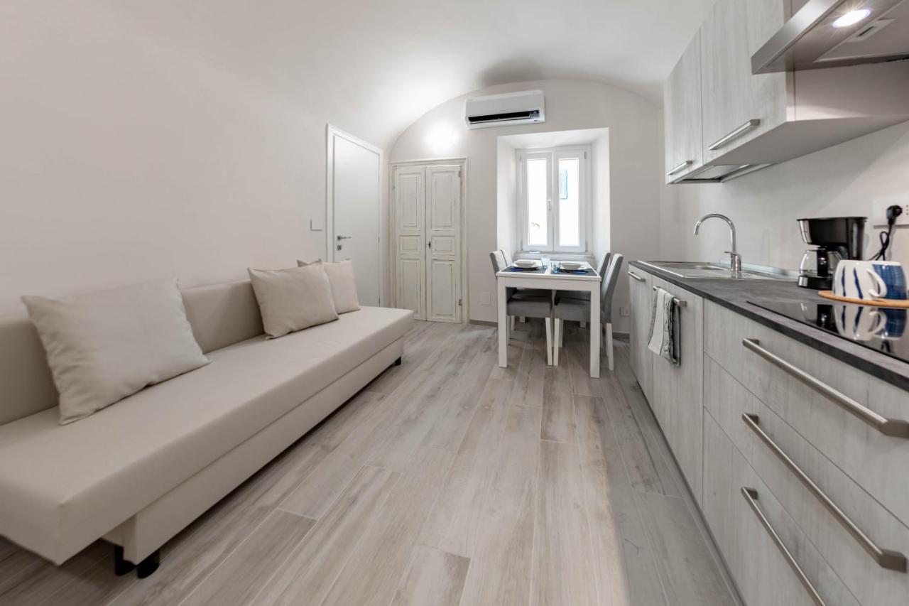 H11 Piccola Perla A Un Passo Dal Mare Apartment Santo Stefano al Mare Ngoại thất bức ảnh